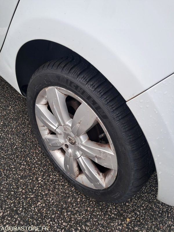 Renault CLIO 3 -2011 - Coche: foto 5 Renault CLIO 3 -2011 - Coche: foto 5