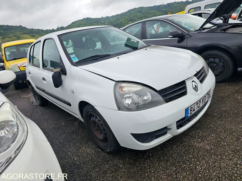 Renault Clio - 2006 - 287765km - 8472YD76 - Coche: foto 2 Renault Clio - 2006 - 287765km - 8472YD76 - Coche: foto 2