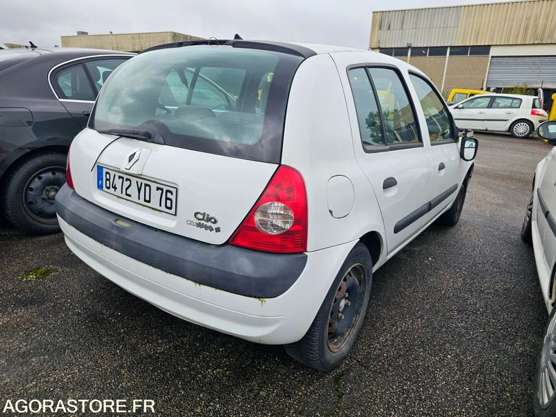 Renault Clio - 2006 - 287765km - 8472YD76 - Coche: foto 3 Renault Clio - 2006 - 287765km - 8472YD76 - Coche: foto 3