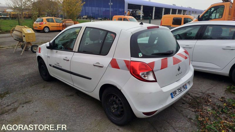 Renault Clio - 2010 - 216800kms - Ba150Rq - Coche: foto 2 Renault Clio - 2010 - 216800kms - Ba150Rq - Coche: foto 2