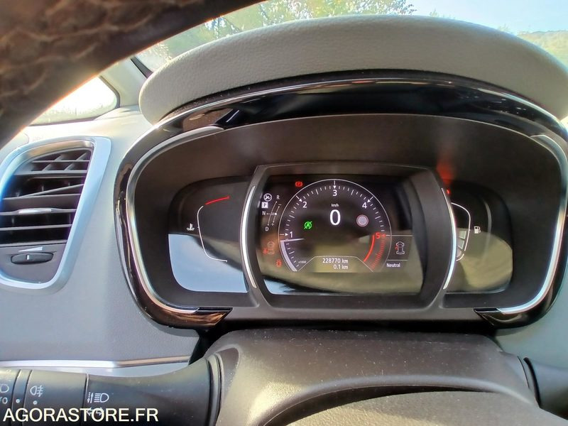 Renault Espace – Diesel – 2019-228 763 km - Coche: foto 2 Renault Espace – Diesel – 2019-228 763 km - Coche: foto 2