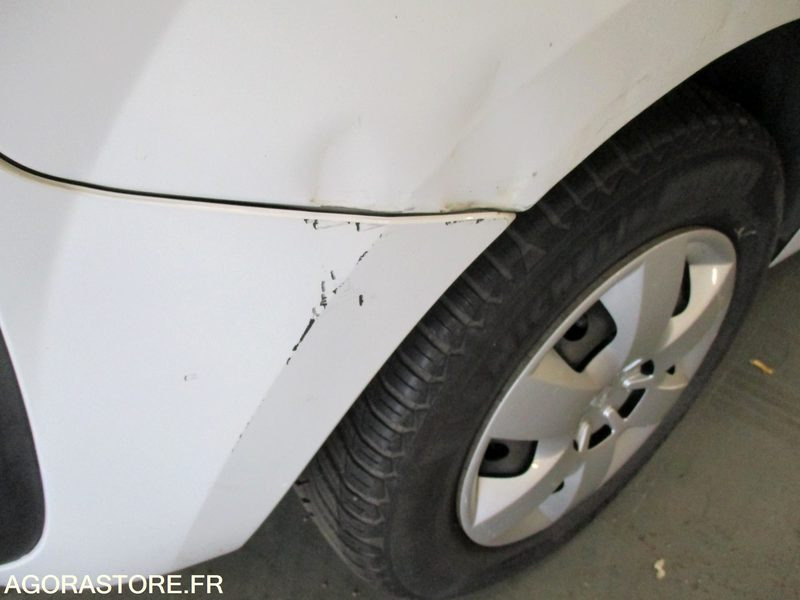 Renault Kangoo 5 places - 2018 - 89960 kms - Coche: foto 5 Renault Kangoo 5 places - 2018 - 89960 kms - Coche: foto 5