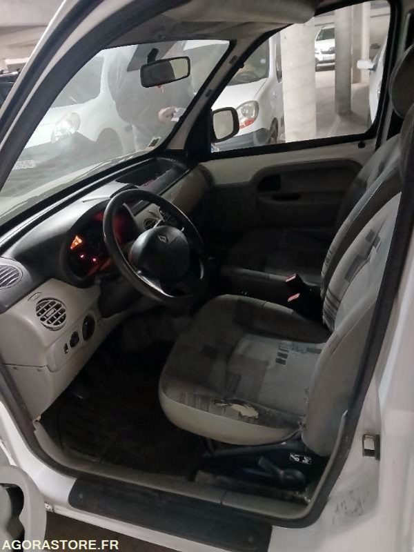 Renault Kangoo 5 places - Coche: foto 3 Renault Kangoo 5 places - Coche: foto 3