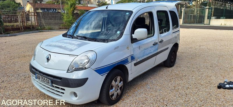 Renault Kangoo (Ancien véhicule de la Police Municipale) - Coche: foto 2 Renault Kangoo (Ancien véhicule de la Police Municipale) - Coche: foto 2