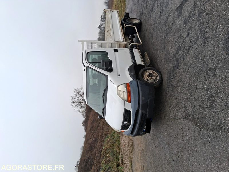 Renault Master 120 DCI - Furgoneta basculante: foto 3 Renault Master 120 DCI - Furgoneta basculante: foto 3