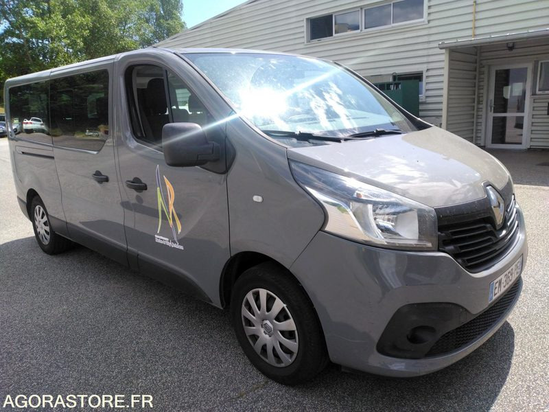 Renault Trafic 2017 114300 kms - Minibús, Furgoneta de pasajeros: foto 2 Renault Trafic 2017 114300 kms - Minibús, Furgoneta de pasajeros: foto 2