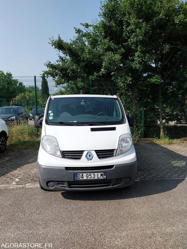 Renault Trafic 9 places DA-953-LM de 2013 avec 135 698 kms - Minibús, Furgoneta de pasajeros: foto 3 Renault Trafic 9 places DA-953-LM de 2013 avec 135 698 kms - Minibús, Furgoneta de pasajeros: foto 3