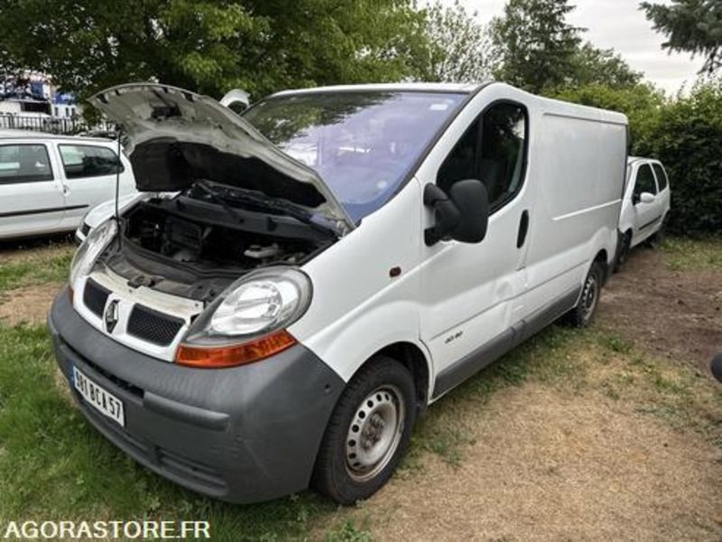 Renault Trafic - 981BCA57 - Furgón: foto 2 Renault Trafic - 981BCA57 - Furgón: foto 2