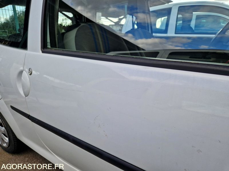 Coche Renault Twingo - 2008 - 123051 - 639AMB29: foto 12