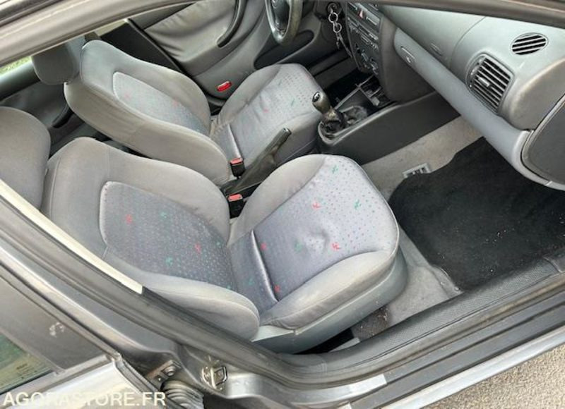 SEAT TOLEDO 1.9 TDI 110 CH - 2000 - 208 500 kms - Coche: foto 5 SEAT TOLEDO 1.9 TDI 110 CH - 2000 - 208 500 kms - Coche: foto 5