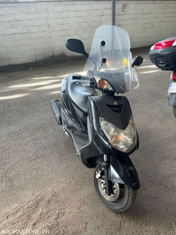 Scooter 125 Yamaha Cygnus 60000kms - 2011 - Motocicleta: foto 5 Scooter 125 Yamaha Cygnus 60000kms - 2011 - Motocicleta: foto 5