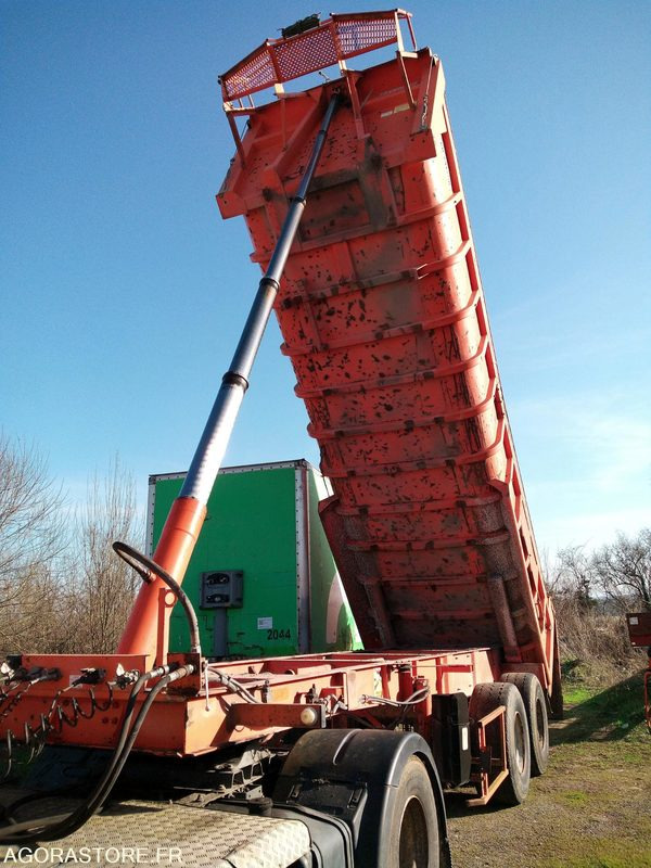 Semi benne Fruehauf - Semirremolque volquete: foto 2 Semi benne Fruehauf - Semirremolque volquete: foto 2