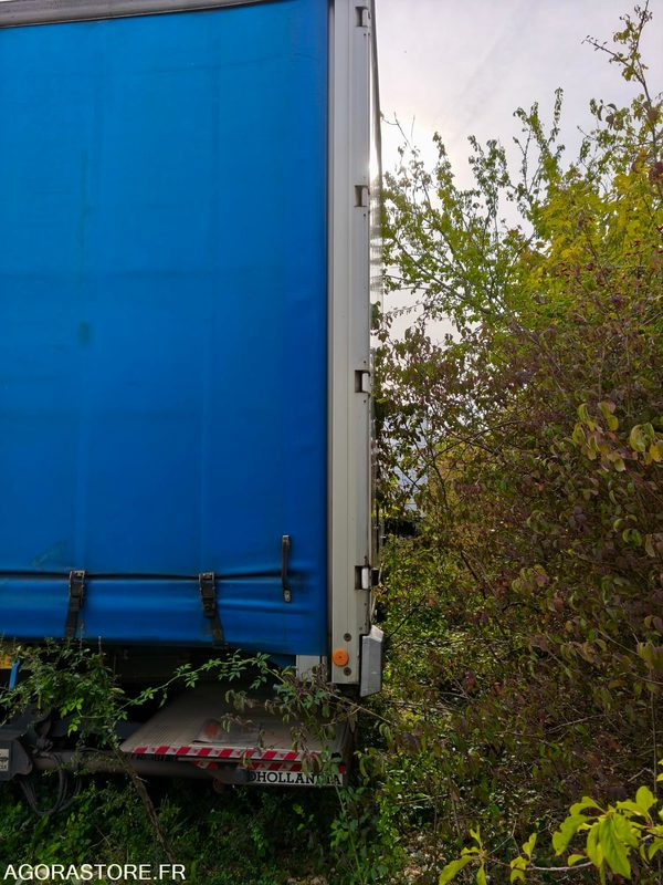 Semi-remorque Bâchée Fruehauf - 2011 (3689) - Semirremolque lona: foto 4 Semi-remorque Bâchée Fruehauf - 2011 (3689) - Semirremolque lona: foto 4