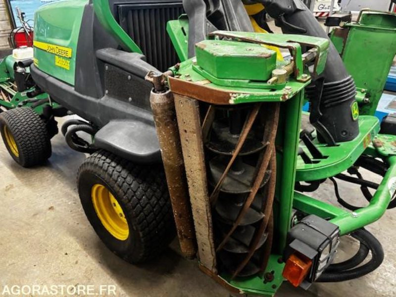 TONDEUSE HELICOIDALE JOHN DEERE 8400-ROULANTE-1521 HEURES. - Cortacésped: foto 1 TONDEUSE HELICOIDALE JOHN DEERE 8400-ROULANTE-1521 HEURES. - Cortacésped: foto 1