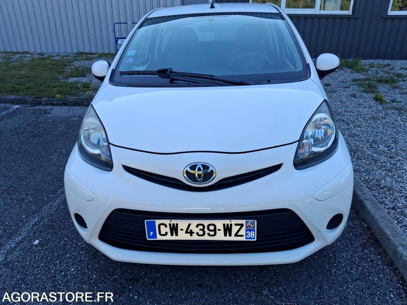 TOYOTA AYGO - Furgoneta pequeña: foto 1 TOYOTA AYGO - Furgoneta pequeña: foto 1