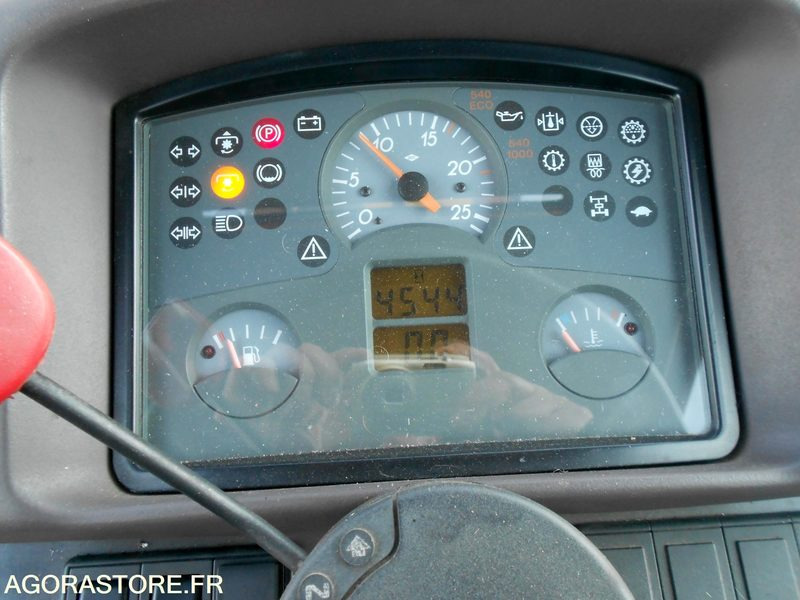TRACTEUR RENAULT ERGOS 446 - Tractor: foto 5 TRACTEUR RENAULT ERGOS 446 - Tractor: foto 5