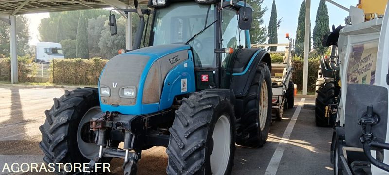TRACTEUR VALTRA N101H CH-668EQ + CRIBLEUSE CANICAS T230H T141 6334H AM 2007 - Tractor: foto 3 TRACTEUR VALTRA N101H CH-668EQ + CRIBLEUSE CANICAS T230H T141 6334H AM 2007 - Tractor: foto 3