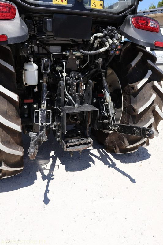 Tracteur Lovol M504 cabine avec équipements 111h 2023 - Tractor: foto 5 Tracteur Lovol M504 cabine avec équipements 111h 2023 - Tractor: foto 5