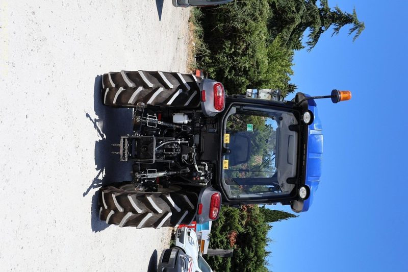 Tracteur Lovol M504 cabine avec équipements 111h 2023 - Tractor: foto 4 Tracteur Lovol M504 cabine avec équipements 111h 2023 - Tractor: foto 4
