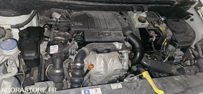 VEHICULE FRIGORIFIQUE PEUGEOT PARTNER AB519FR - Furgoneta pequeña: foto 2 VEHICULE FRIGORIFIQUE PEUGEOT PARTNER AB519FR - Furgoneta pequeña: foto 2