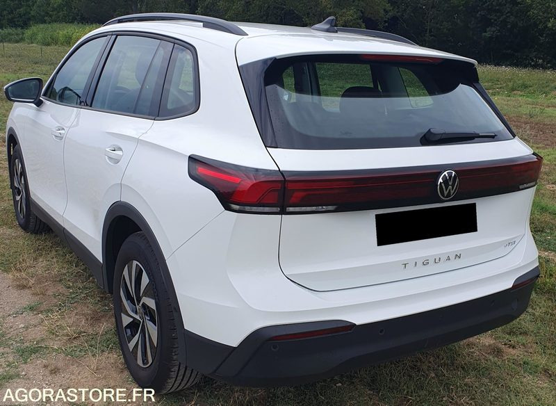 VOLKSWAGEN NOUVEAU TIGUAN 1.5 eTSI 150 cv EDITION DSG 2024 10.500 kms - Coche: foto 3 VOLKSWAGEN NOUVEAU TIGUAN 1.5 eTSI 150 cv EDITION DSG 2024 10.500 kms - Coche: foto 3