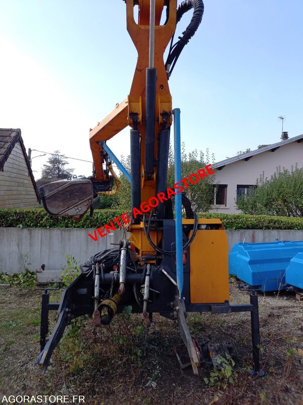 Vends épareuse NOREMAT MAGISTRA M60 - Maquinaria de jardinería: foto 2 Vends épareuse NOREMAT MAGISTRA M60 - Maquinaria de jardinería: foto 2