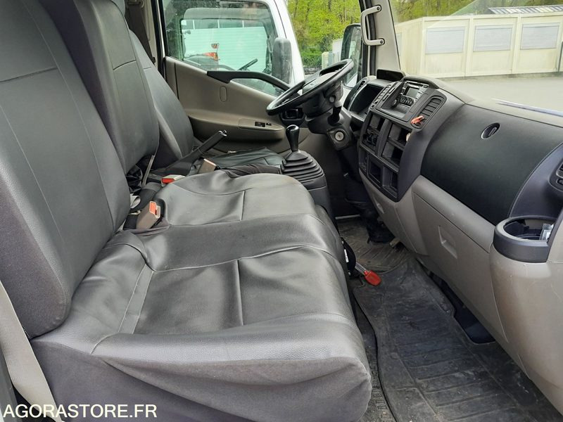 Camión con plataforma elevadora camion Nacelle nissan cabstar moins de 3.5 t nacelle time france: foto 18