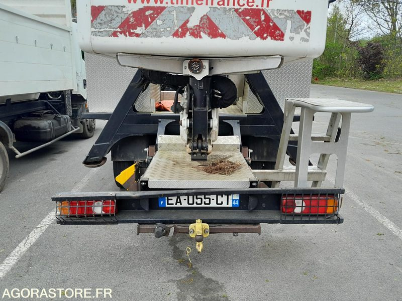 Camion Nacelle nissan cabstar moins de 3.5 t nacelle time france - Camión con plataforma elevadora: foto 2 Camion Nacelle nissan cabstar moins de 3.5 t nacelle time france - Camión con plataforma elevadora: foto 2