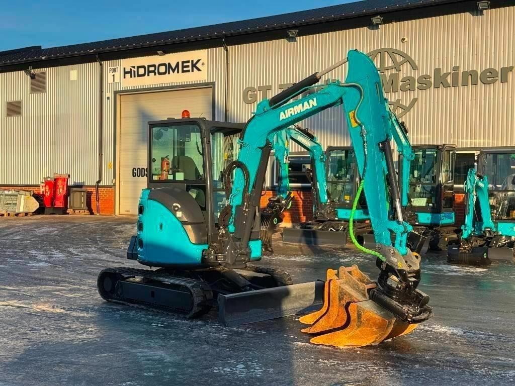 Airman AX 38 U-6 A - Miniexcavadora: foto 2 Airman AX 38 U-6 A - Miniexcavadora: foto 2