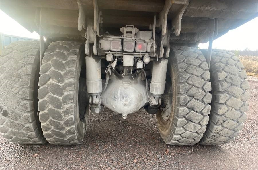 Komatsu HD405-7 - Dúmper rígido: foto 5 Komatsu HD405-7 - Dúmper rígido: foto 5