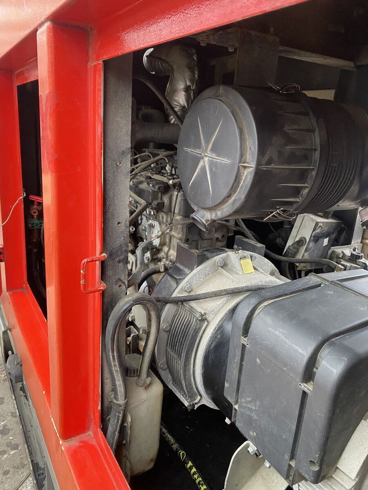 Doosan G40 - Generador industriale: foto 5 Doosan G40 - Generador industriale: foto 5