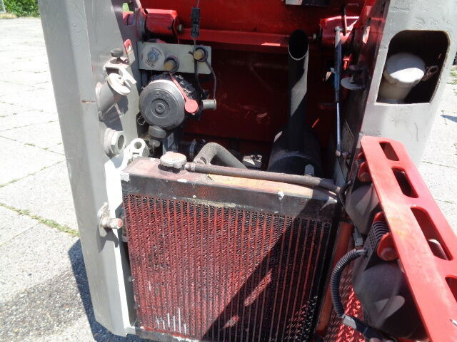 Minicargadora Gehl 1640: foto 17 Minicargadora Gehl 1640: foto 17