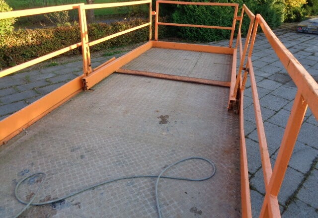 Liftlux SL140-24 - Plataforma de tijeras: foto 2 Liftlux SL140-24 - Plataforma de tijeras: foto 2