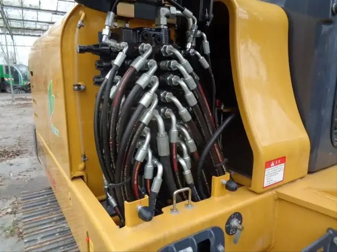 Excavadora de cadenas nuevo XCMG XE60DA: foto 6