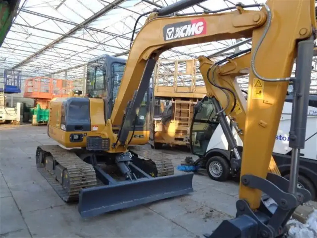 Excavadora de cadenas nuevo XCMG XE60DA: foto 12