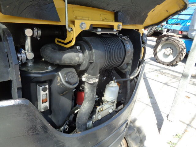 Yanmar SV22 - Miniexcavadora: foto 3 Yanmar SV22 - Miniexcavadora: foto 3