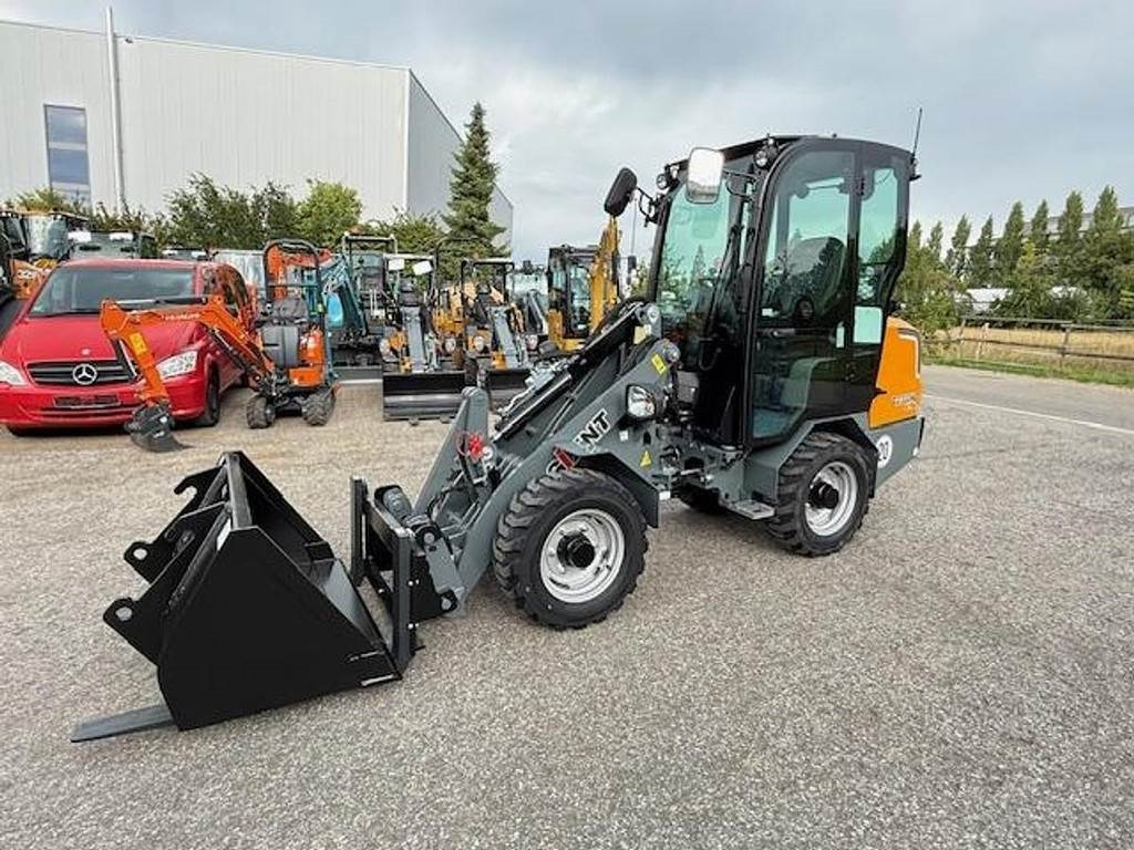 GiANT G2300 X-TRA HD  - Cargadora de ruedas: foto 1 GiANT G2300 X-TRA HD  - Cargadora de ruedas: foto 1