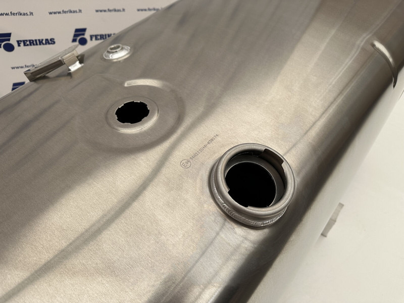 DAF New aluminum fuel tank 620L - Depósito de combustible para Camión: foto 4 DAF New aluminum fuel tank 620L - Depósito de combustible para Camión: foto 4