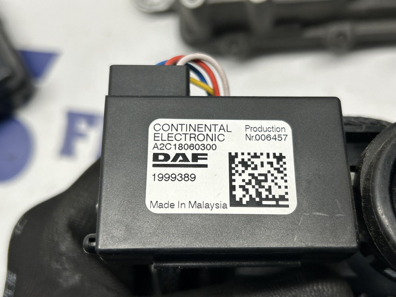 DAF ignition set with key - Unidad de control para Camión: foto 5 DAF ignition set with key - Unidad de control para Camión: foto 5