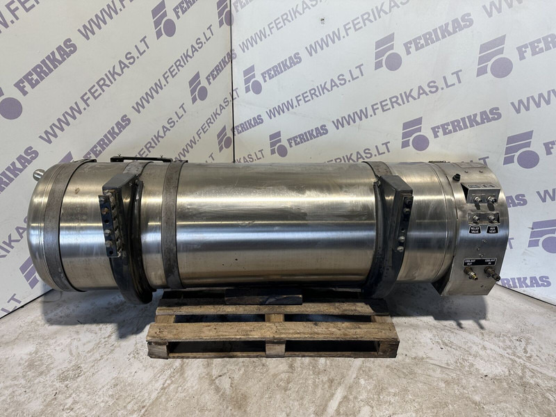 Iveco LNG gas tank - Depósito de combustible para Camión: foto 4 Iveco LNG gas tank - Depósito de combustible para Camión: foto 4