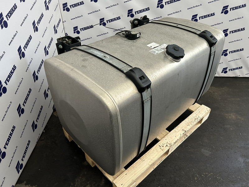 MAN TGX - Depósito de combustible para Camión: foto 2 MAN TGX - Depósito de combustible para Camión: foto 2