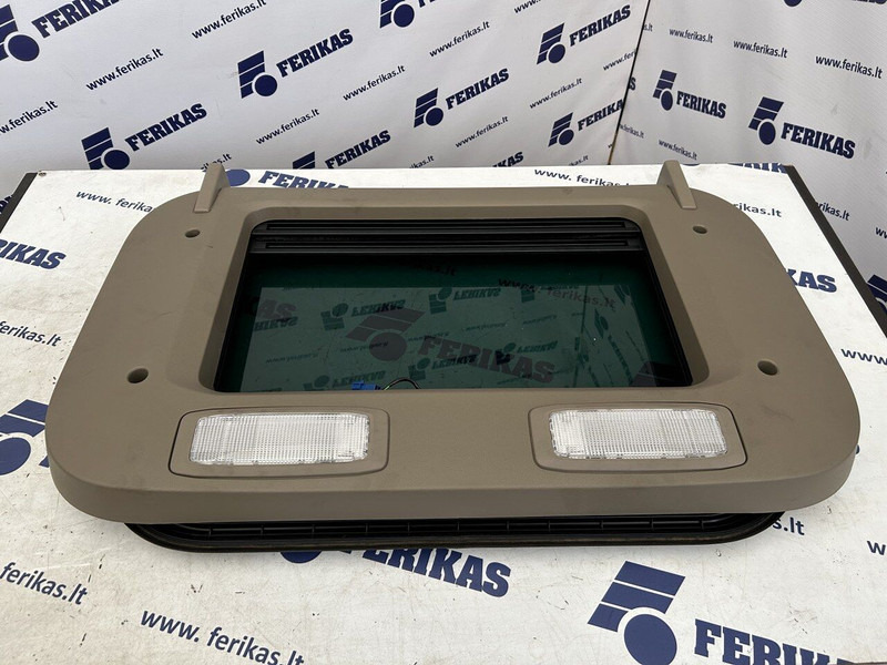 MAN sunroof, roof hatch - Carrocería y exterior para Camión: foto 1 MAN sunroof, roof hatch - Carrocería y exterior para Camión: foto 1