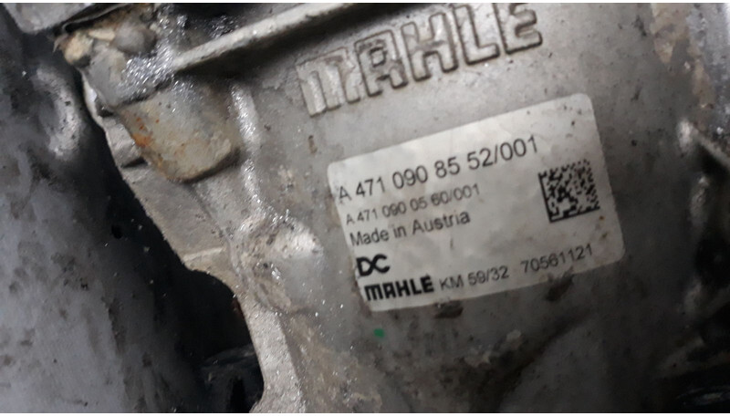 Mercedes-Benz Actros - Filtro de combustible para Camión: foto 4 Mercedes-Benz Actros - Filtro de combustible para Camión: foto 4