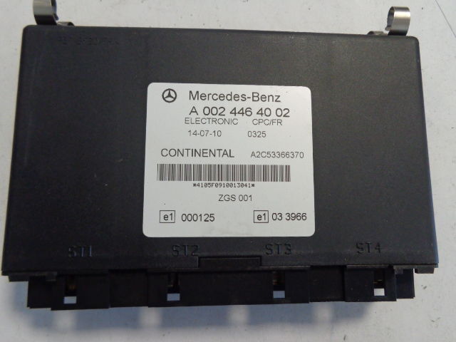Mercedes-Benz electronic CPC FR control unit A (WORLDWIDE DELIVERY) - Unidad de control para Camión: foto 1 Mercedes-Benz electronic CPC FR control unit A (WORLDWIDE DELIVERY) - Unidad de control para Camión: foto 1