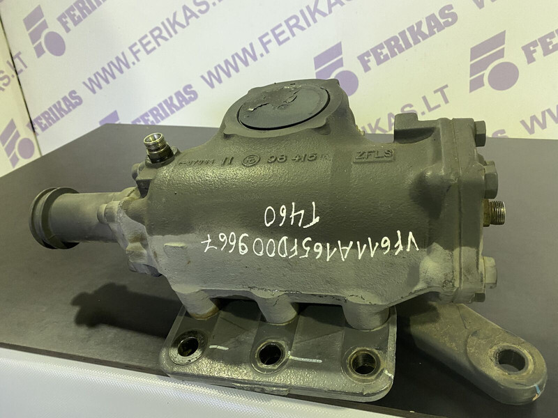 Renault T steering gear - Columna de dirección para Camión: foto 1 Renault T steering gear - Columna de dirección para Camión: foto 1