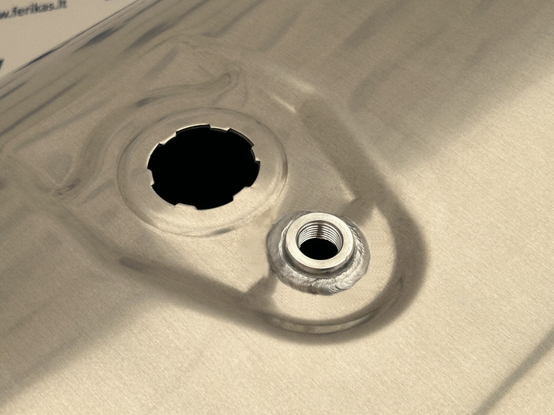 Depósito de combustible para Camión nuevo Scania New aluminum fuel tank 485L: foto 6