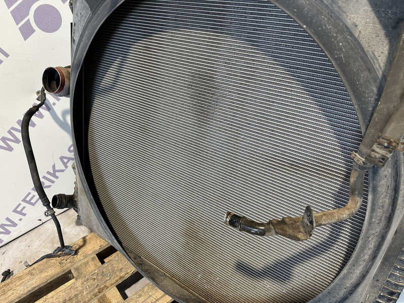 Scania S - Radiador para Camión: foto 2 Scania S - Radiador para Camión: foto 2