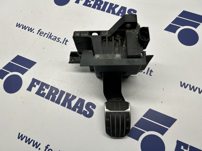 Scania accelerator pedal - Pedal para Camión: foto 1 Scania accelerator pedal - Pedal para Camión: foto 1