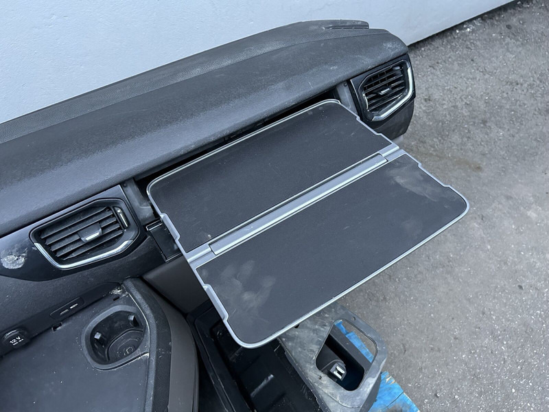 Scania complete dashboard - Parachoques para Camión: foto 5 Scania complete dashboard - Parachoques para Camión: foto 5