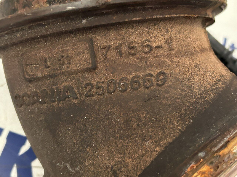 Scania exhaust pipe - Tubo de escape para Camión: foto 3 Scania exhaust pipe - Tubo de escape para Camión: foto 3